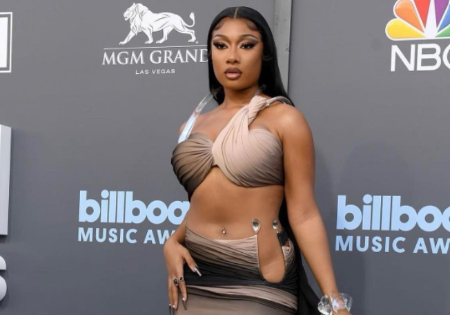 Sweet Moment Between Megan Thee Stallion And Cara Delevingne On 2022 Billboard Music Awards