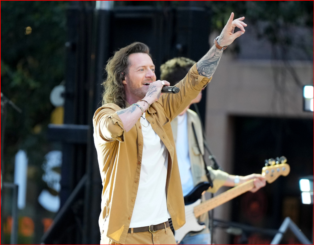 Tyler Hubbard Delivers Energetic Performance at 2023 CMT Music Awards